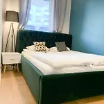 Inside Business Centre 아파트