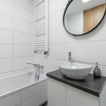 Apartment Inside Business Centre